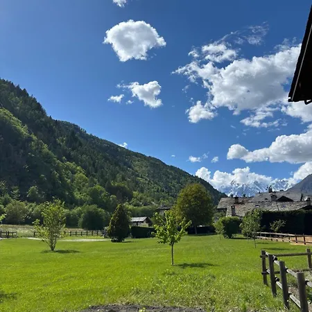 Le Petit Mont Blanc Villaret