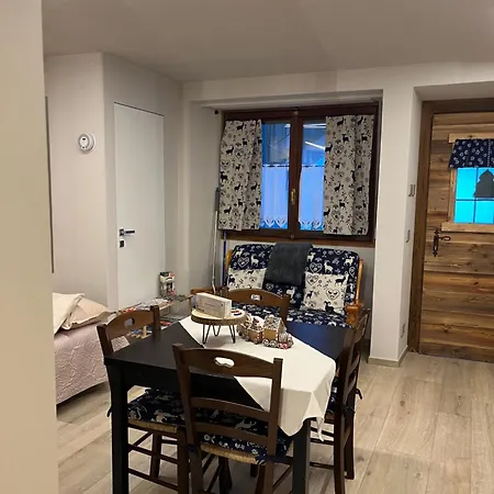 Le Petit Mont Blanc Апартаменты Villaret